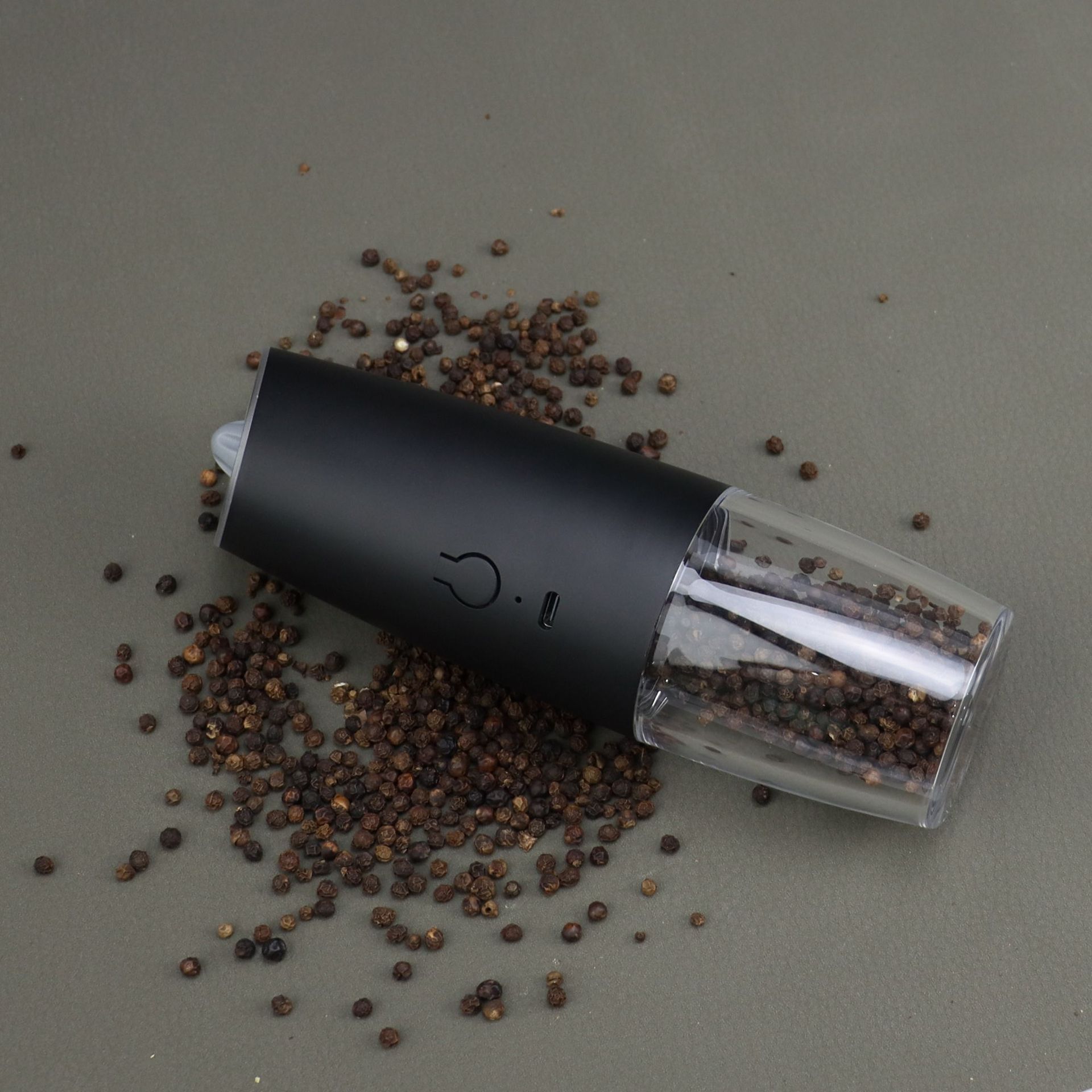 Molinillo de pimienta eléctric - Commercial Kitchen Lights reseña y precio